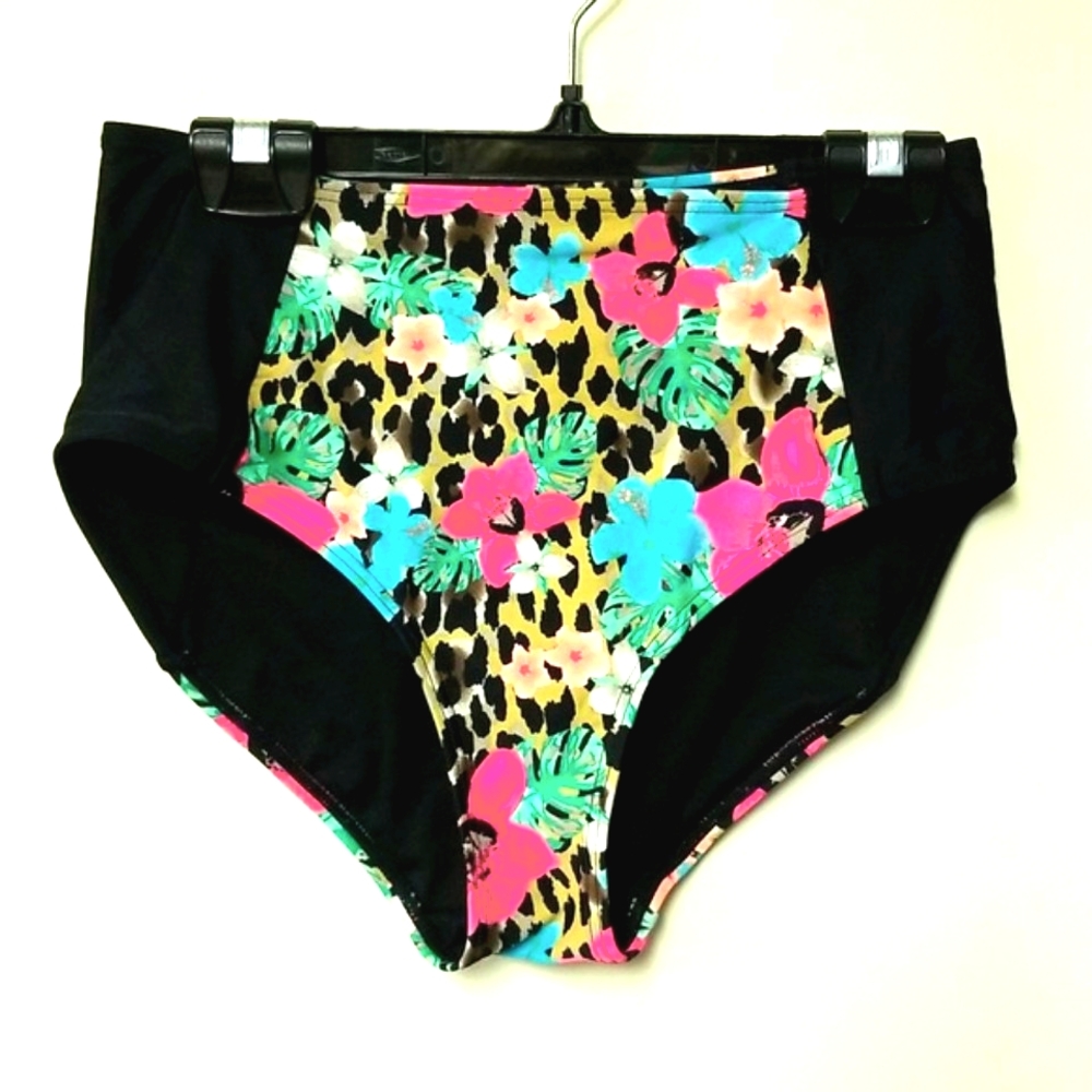 Bikini Village Bottoms - Picture 2 of 4